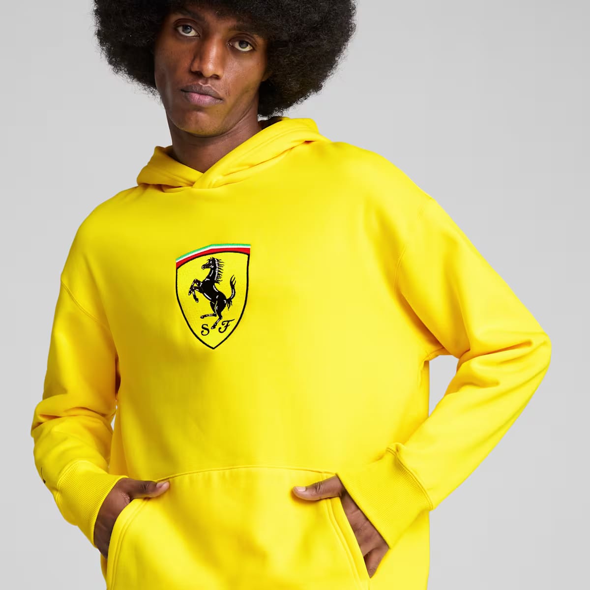Puma Men's Regular Fit Scuderia Ferrari Race Big Shield Hoodie Yellow Medium