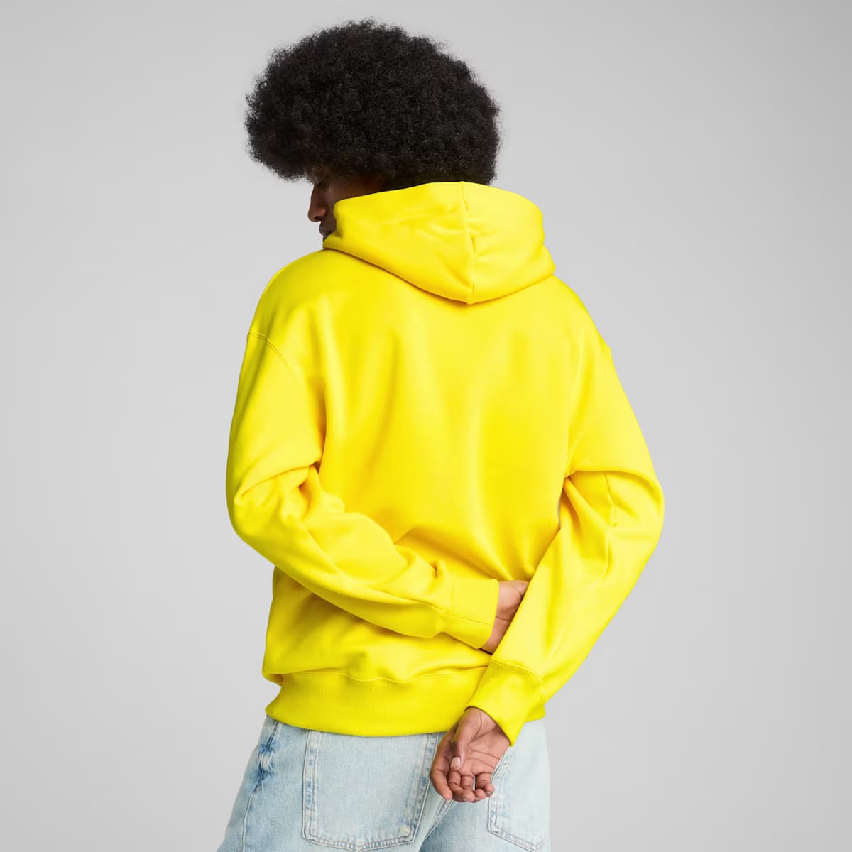 Puma Men's Regular Fit Scuderia Ferrari Race Big Shield Hoodie Yellow Medium